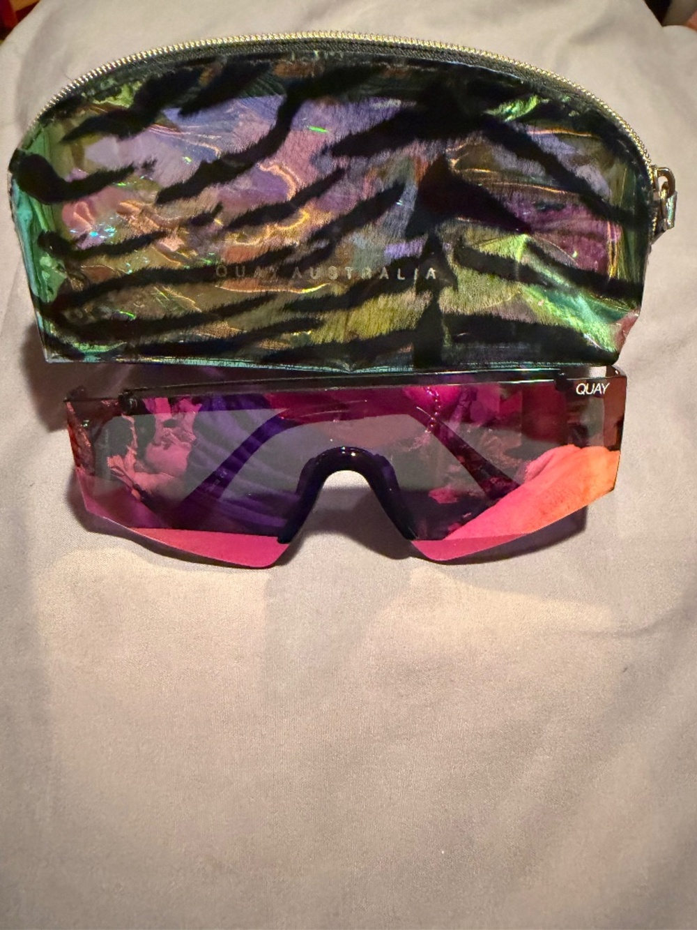 Quay Australia Shield Cycling Sunglasses Mirrored Multicolor Lens Black Frame